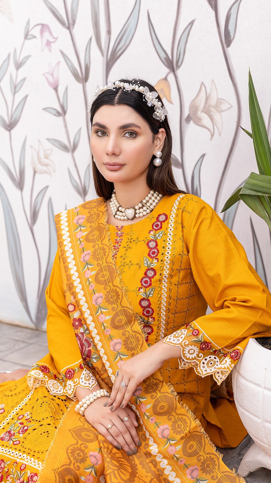 Golden | 3-Piece Ready-to-Wear | Cambric Cotton | Shirt, Trouser & Dupatta