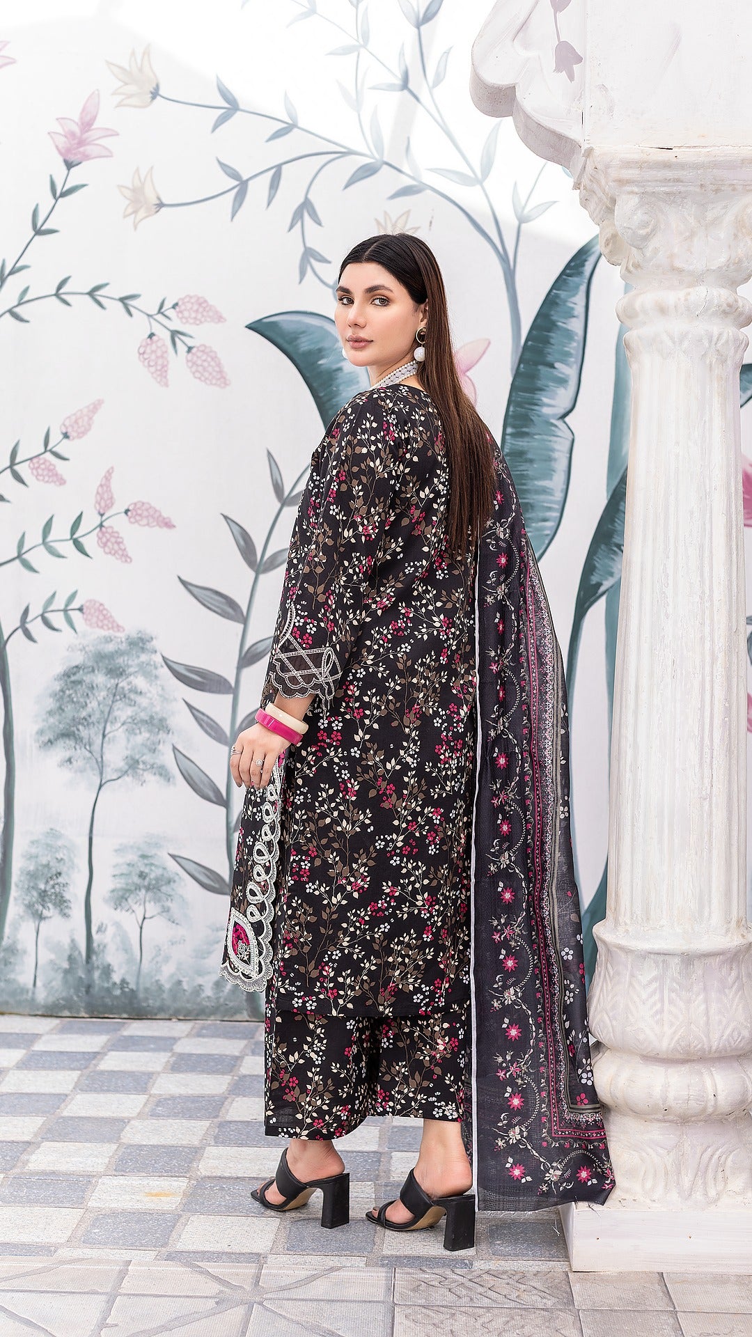 Premium Black 3-Piece Ready-to-Wear | Khaddar | Elegance in Every Thread